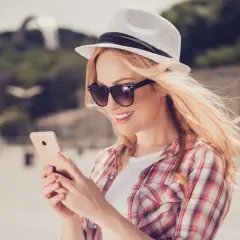 Ile internetu w roamingu? Sprawdź, jak uniknąć wysokich opłat za granicą