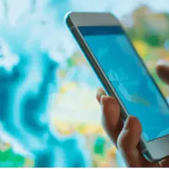 Jaki internet mobilny za granicą wybrać, aby uniknąć wysokich kosztów?