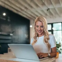 Jak podłączyć internet mobilny do laptopa i korzystać z jego możliwości