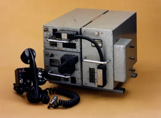 Kiedy powstał pierwszy telefon komórkowy? Data, której nie znasz!