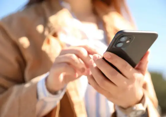 Pojemność baterii (mAh) w telefonie - Czy to wystarczy?