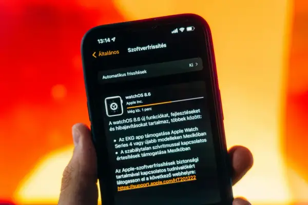 Aktualizacja watchOS 8.6 na Apple Watch. Nowe funkcje i poprawki błędów.